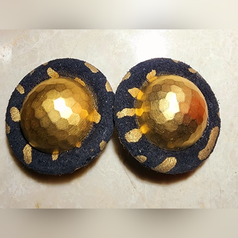 80s big bold gold circle round dome clip on earrings #90s - Picture 5 of 6